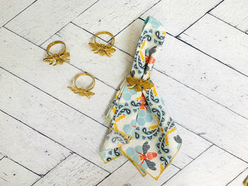 Honey Bee Cloth Napkins, set of four: 18inch everyday