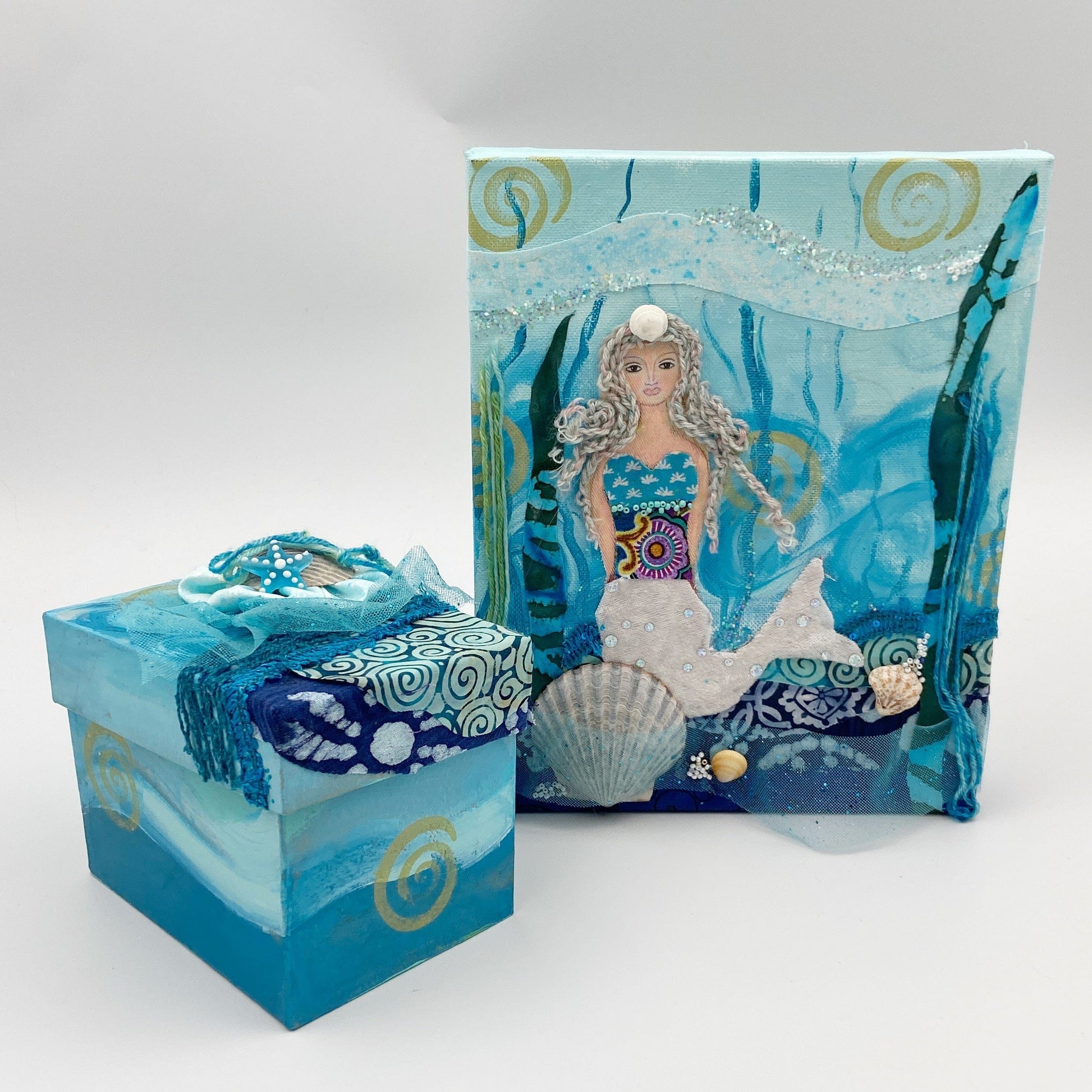 Mermaid in Aquas Box - Five and Divine